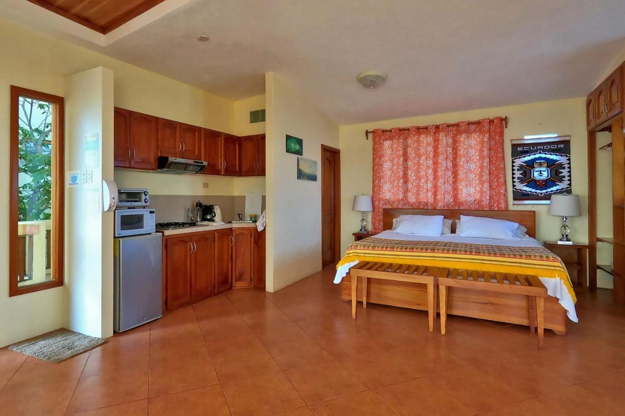 The Galeodan Suites Puerto Baquerizo Moreno Eksteriør bilde
