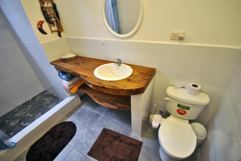 The Galeodan Suites Puerto Baquerizo Moreno Eksteriør bilde