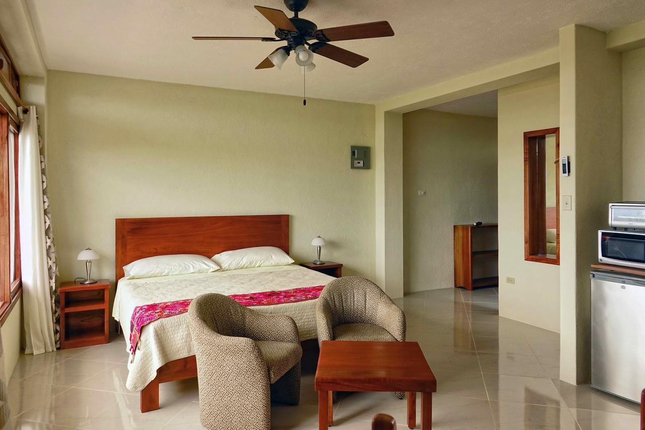 The Galeodan Suites Puerto Baquerizo Moreno Eksteriør bilde